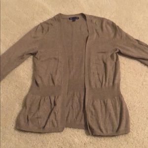 Gap X-Small taupe sweater.